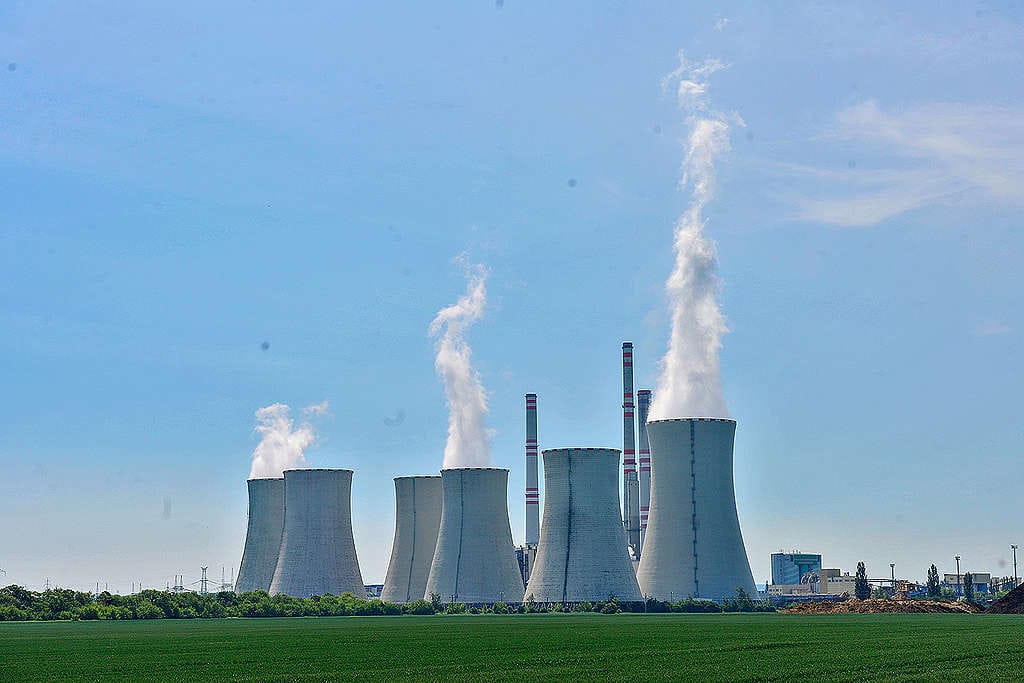 Jaderná elektrárna grafika energobox bateriové úložiště